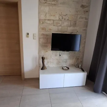 Апартаменти Brnada