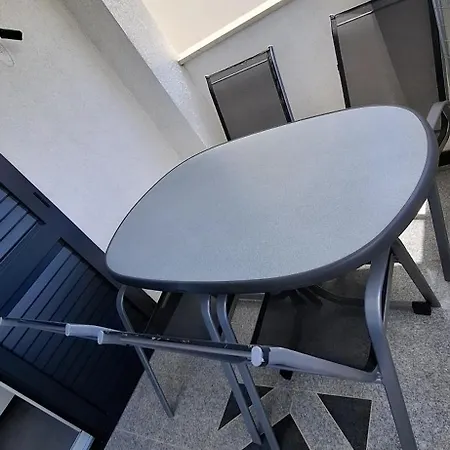 Brnada شقة تروغير